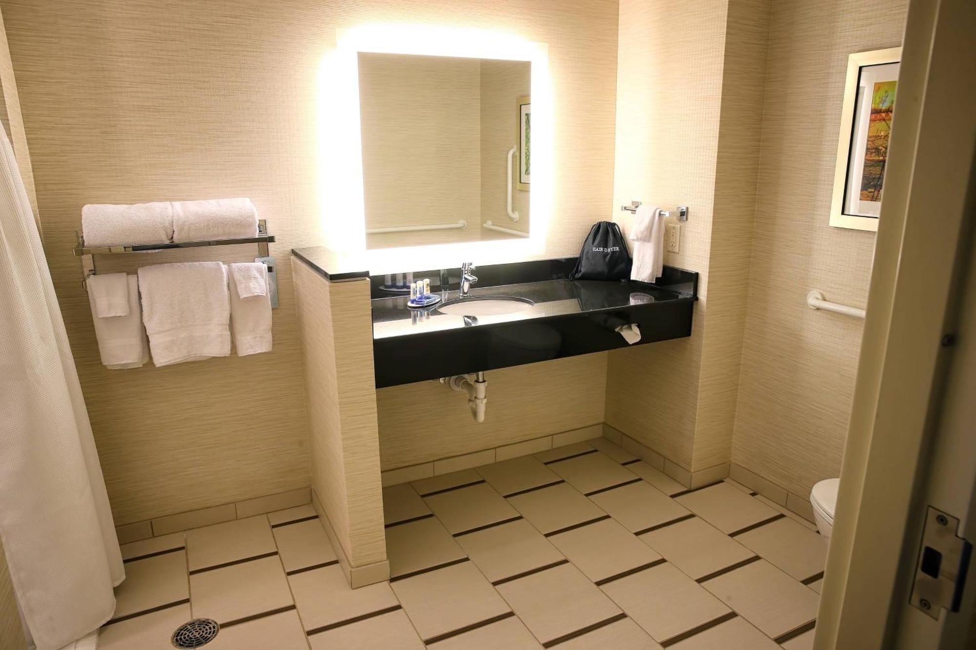 Fairfield Inn & Suites By Marriott Madison Verona Екстер'єр фото